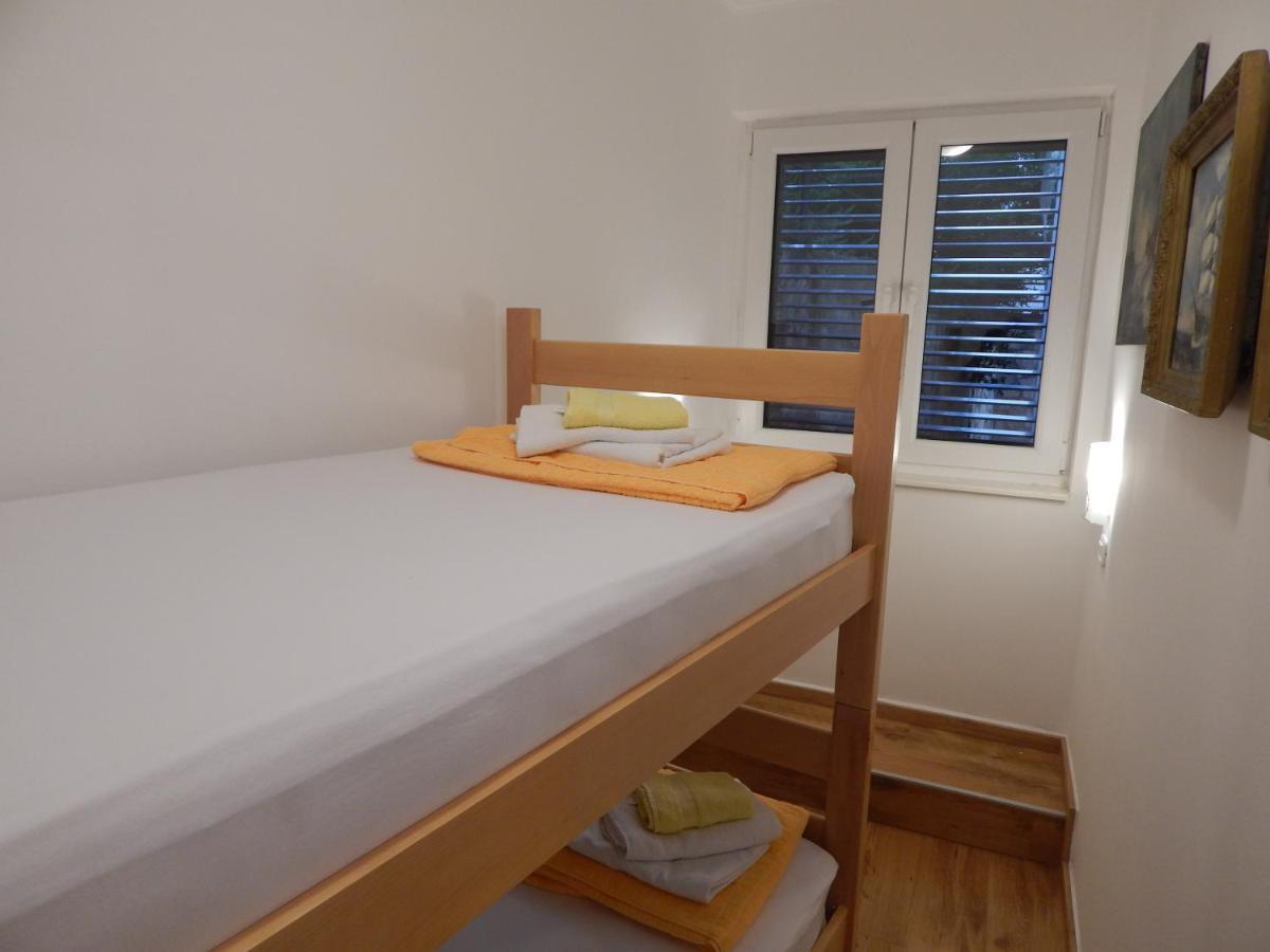Sveti Stefan- Apartment Dora Екстериор снимка