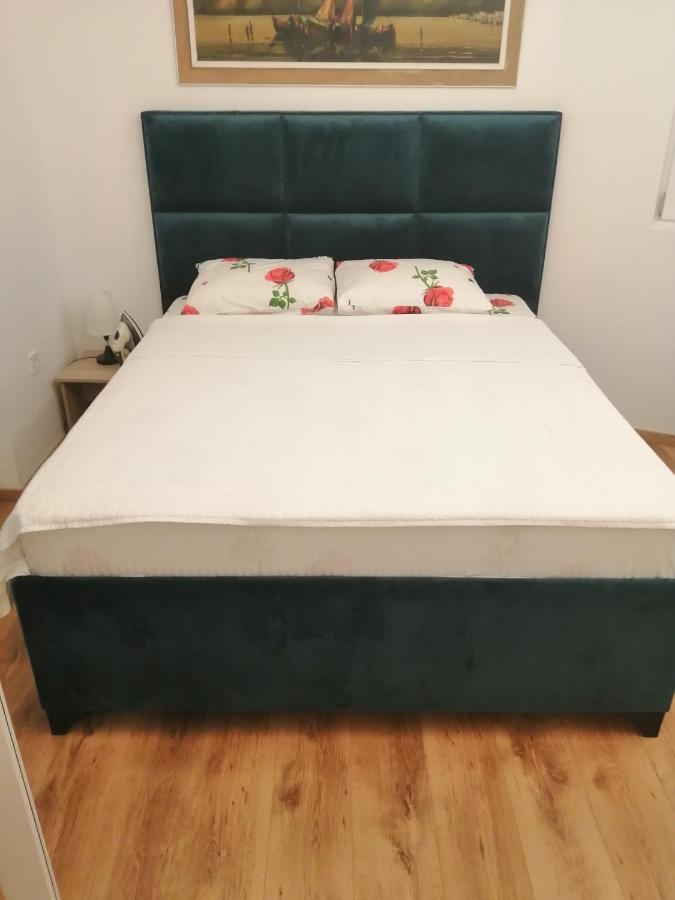 Sveti Stefan- Apartment Dora Екстериор снимка