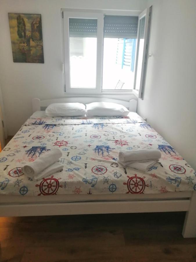 Sveti Stefan- Apartment Dora Екстериор снимка