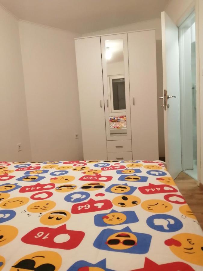 Sveti Stefan- Apartment Dora Екстериор снимка