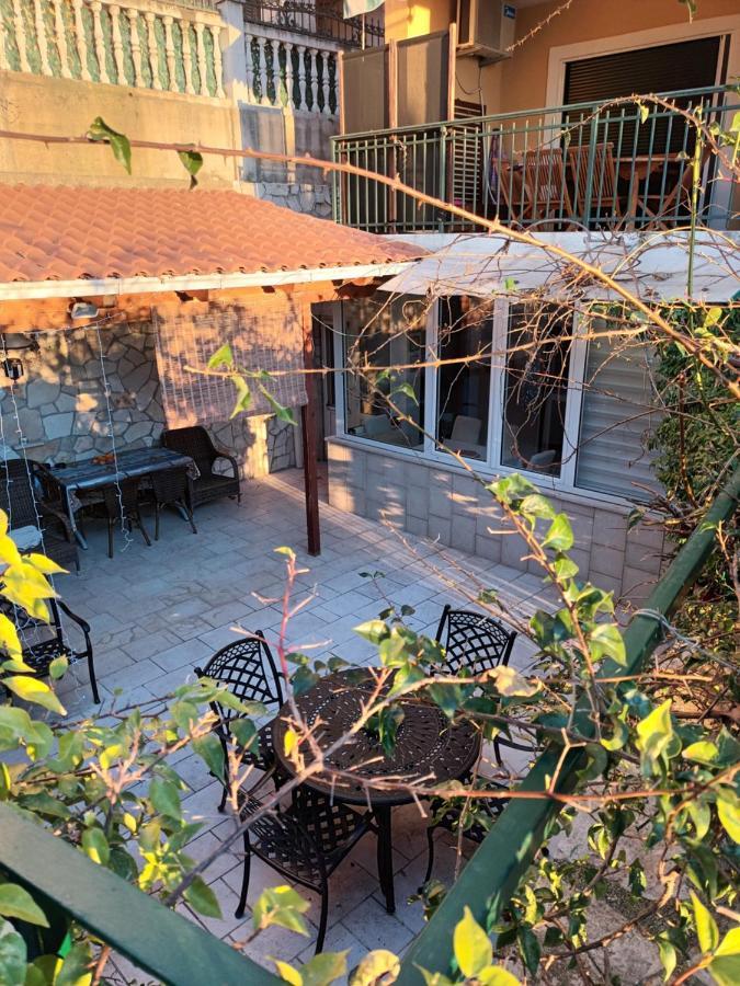 Sveti Stefan- Apartment Dora Екстериор снимка